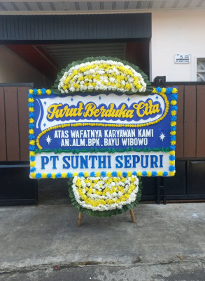 Papan Bunga Duka di Kerinci Kanan