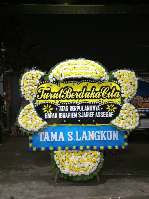 Papan Bunga Duka di Kerinci Kanan